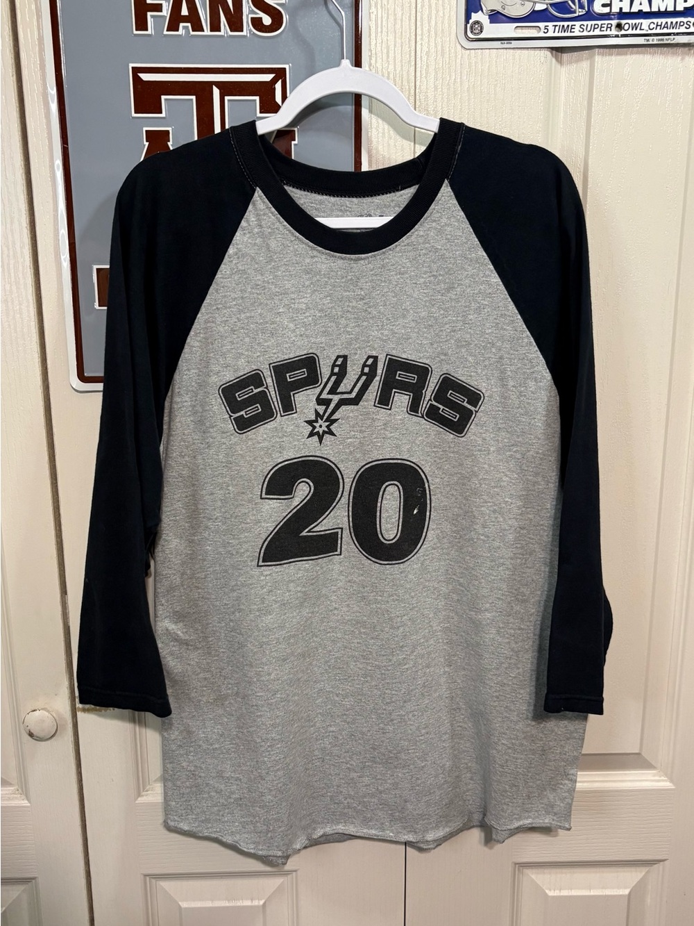 San Antonio Spurs Manu Ginobili  Raglan Tee - Grey and Black, #20